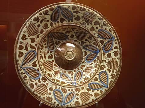 plato reflejo dorado ceramica valencia
